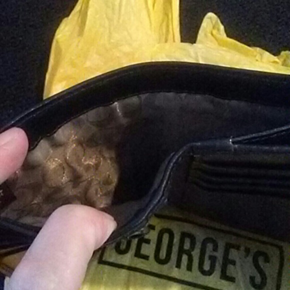 COACH High capacity trifold wallet - Picture 7 of 8